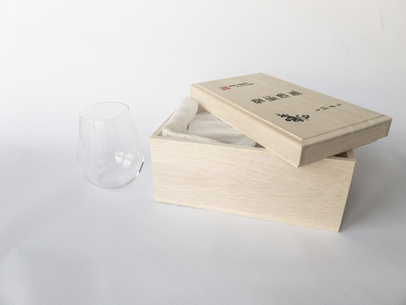 Shotoku Glass Usuhari Bordeaux With Box